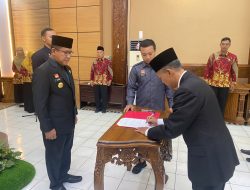 Pj Bupati Sanggau, Suherman Lantik PAW Pimpinan Baznas Sanggau